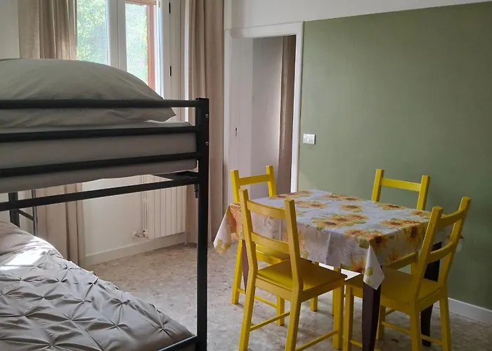 לינה וארוחת בוקר Valle Del Fino 3*