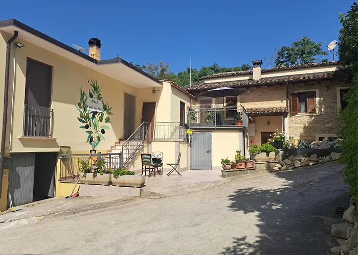 לינה וארוחת בוקר Valle Del Fino